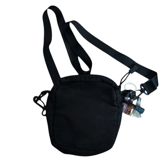 Garage Crossbody Purse Hip Pack in Black with 2 Zip up Pockets Adjustable Strap - Picture 2 of 4
